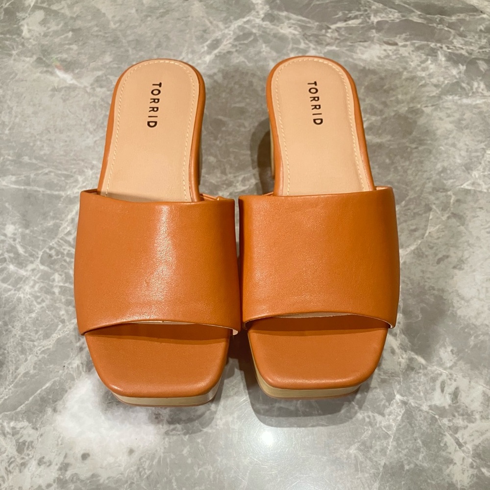 Torrid Sandals Ladies Wide Caramel Platform Chunky Y2k Sandals
